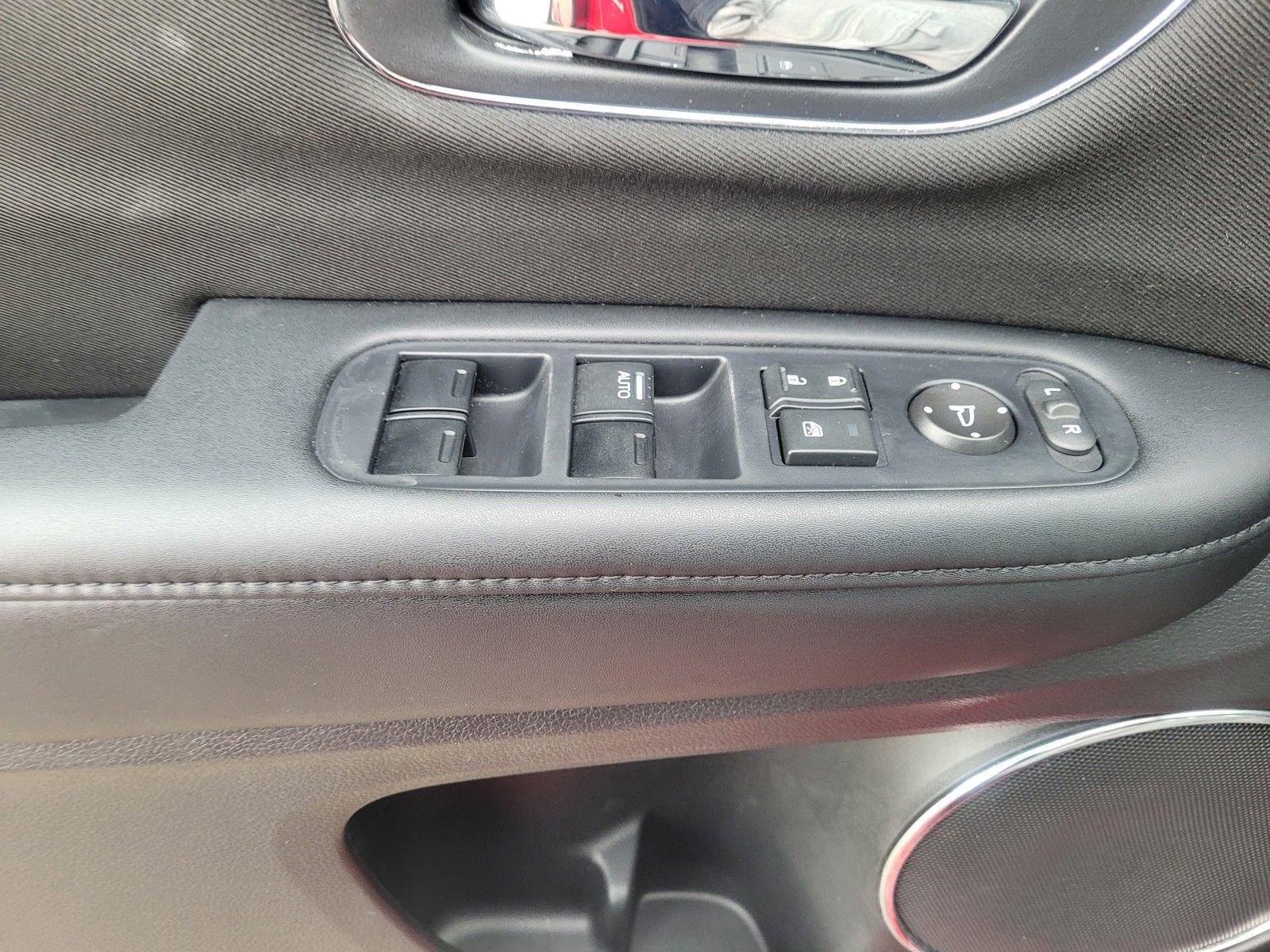 Used 2017 Honda HR-V EX image 19