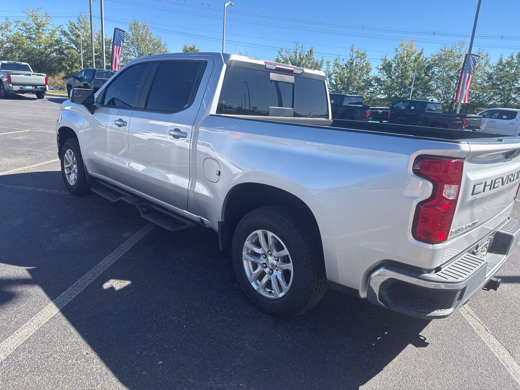 Used 2019 Chevrolet Silverado 1500 LT w/ All-Star Edition AWD/4WD image 4