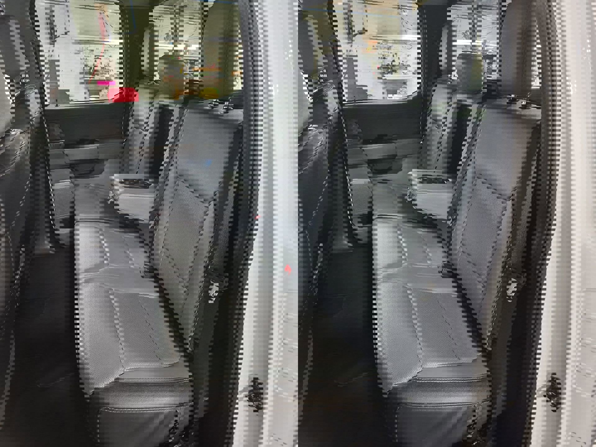 Used 2023 Ford F150 Lariat w/ Max Trailer Tow Package image 27