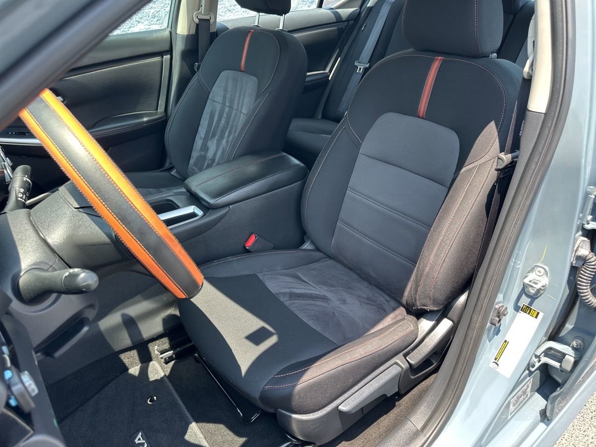 Used 2024 Nissan Sentra SR image 11