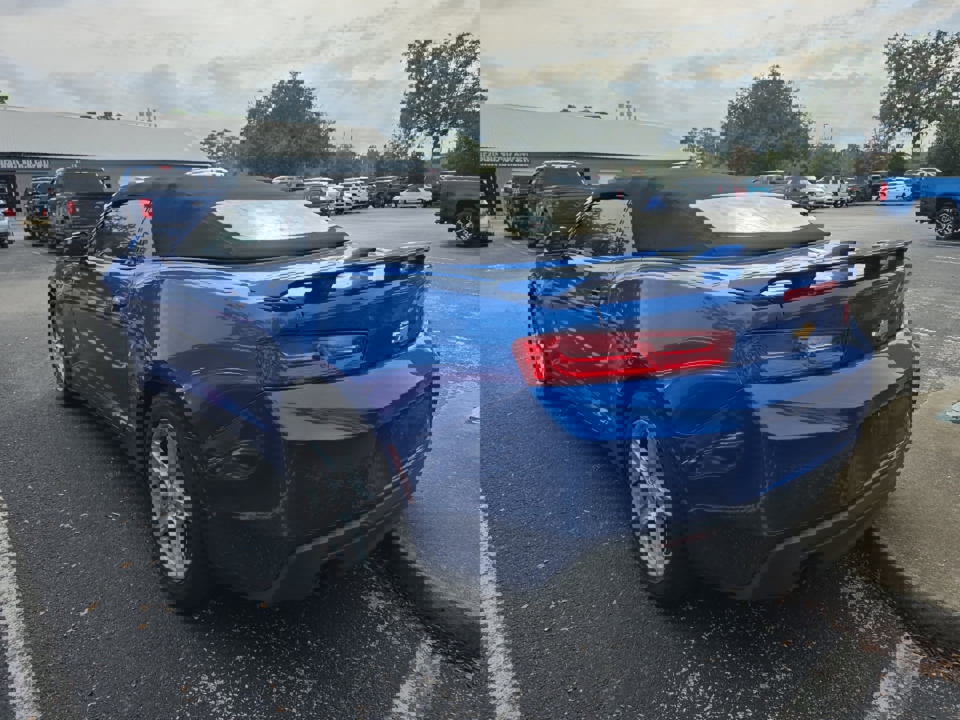 Used 2017 Chevrolet Camaro LT w/ Technology Package image 3