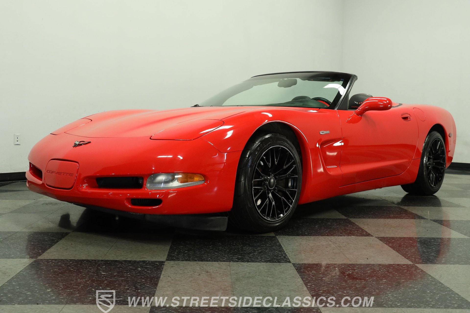 Used 1999 Chevrolet Corvette Coupe w/ Memory Pkg RWD image 21