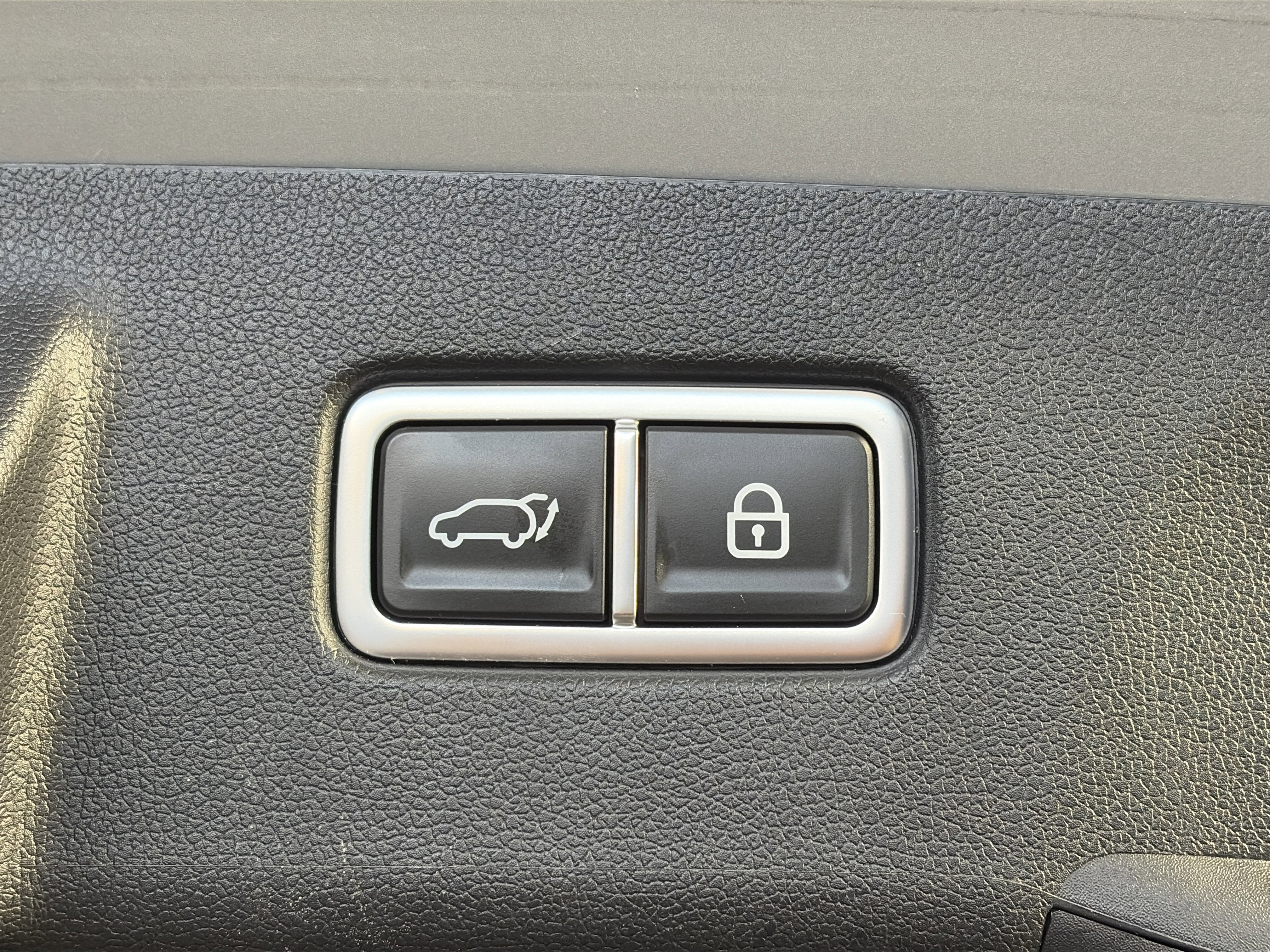 Certified 2023 Kia Sorento SX Prestige image 14