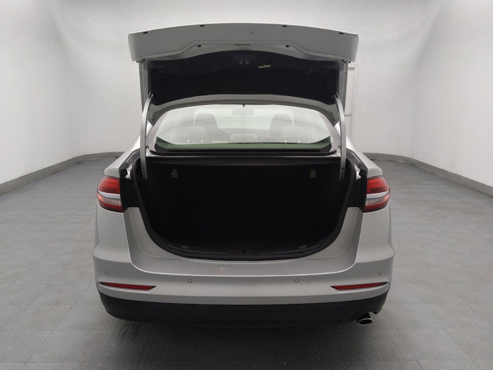 Used 2019 Ford Fusion SE image 29