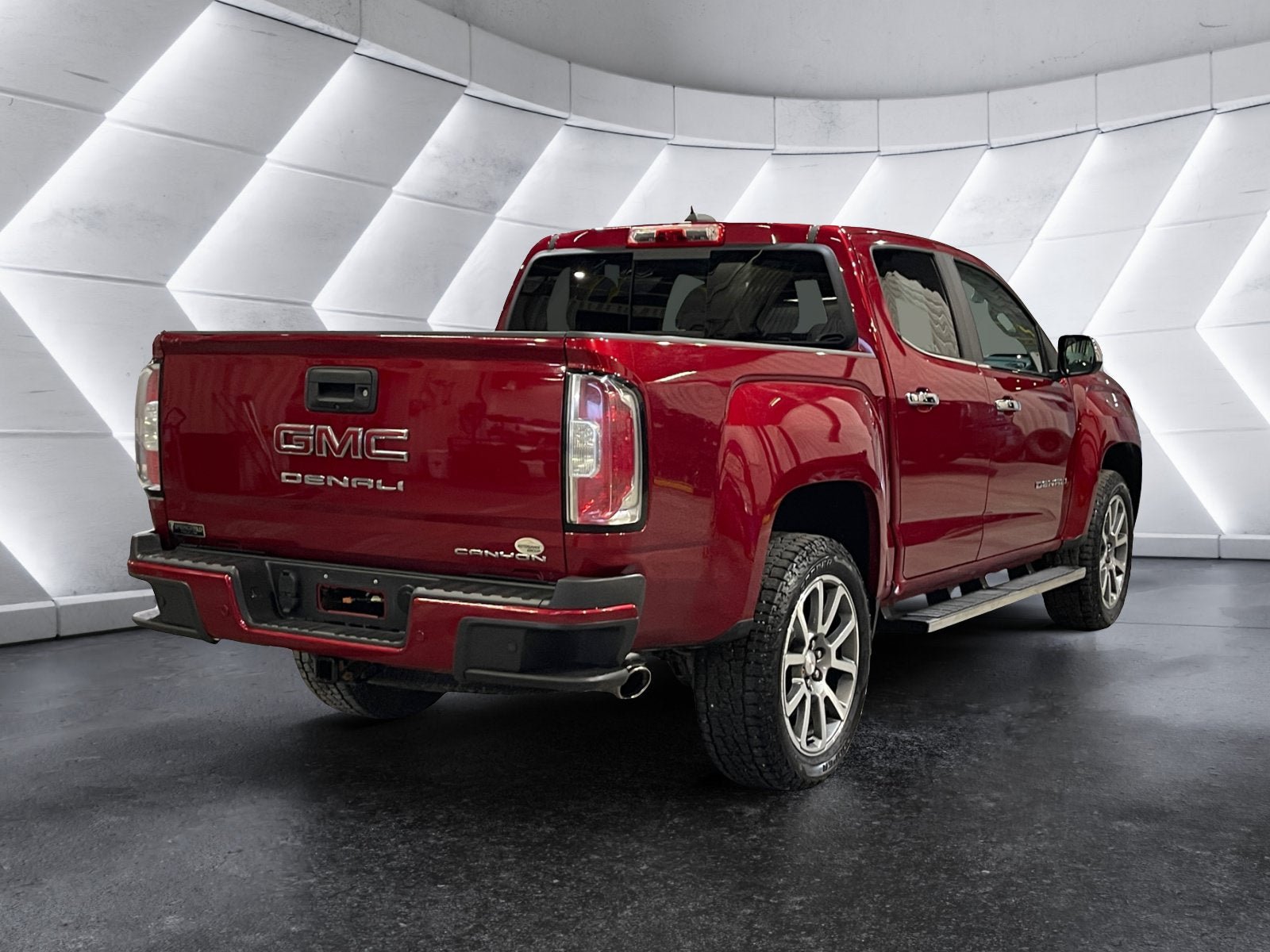 Used 2021 GMC Canyon Denali AWD/4WD image 6