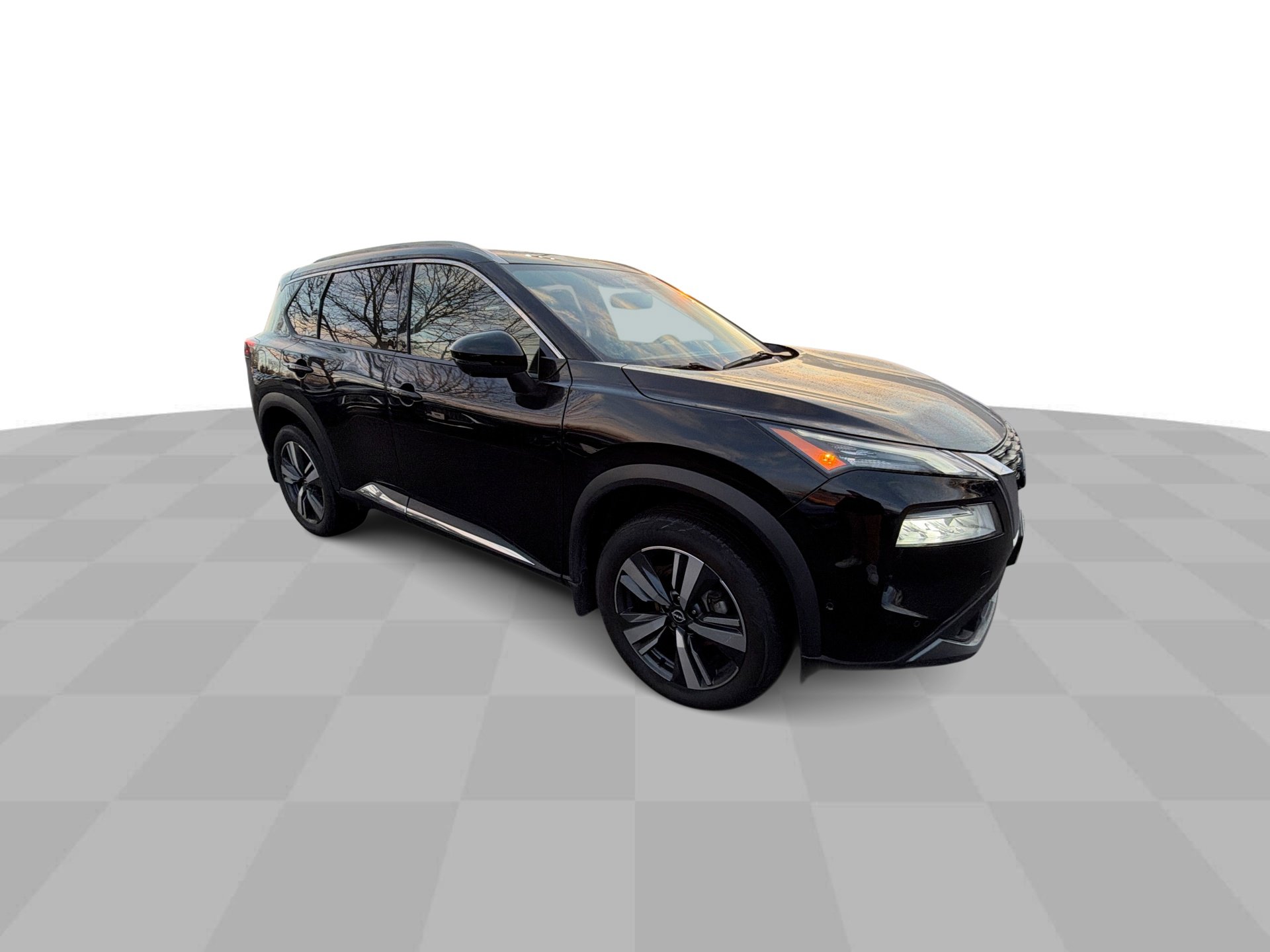 Used 2023 Nissan Rogue SL w/ SL Premium Package image 2