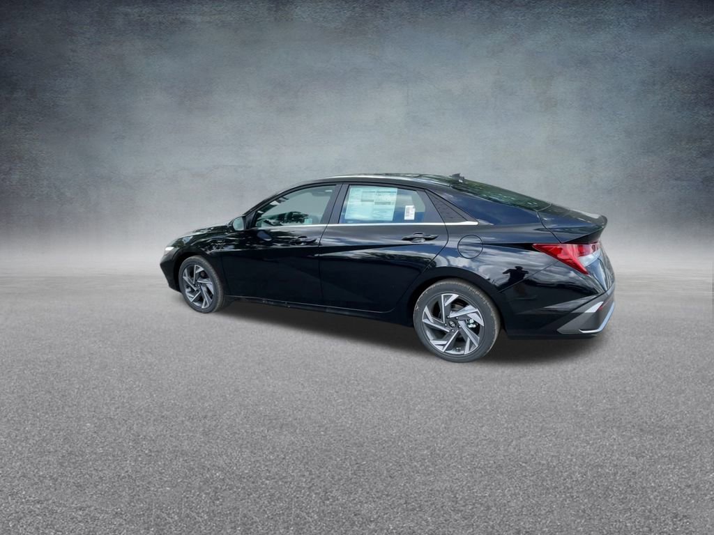 New 2025 Hyundai Elantra Limited image 15