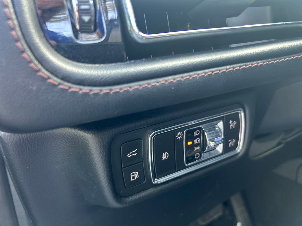 Used 2023 Lincoln Aviator Grand Touring w/ Equipment Group 301A AWD/4WD image 23