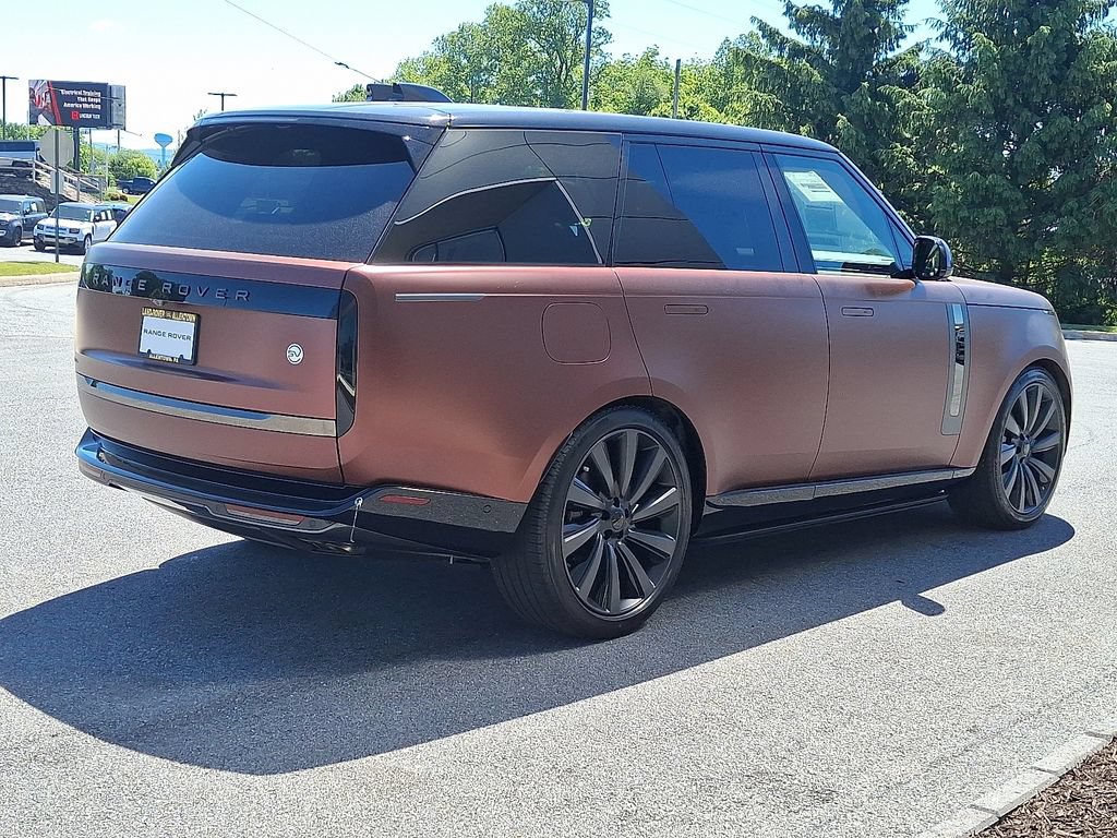 New 2026 Land Rover Range Rover SV AWD/4WD image 3