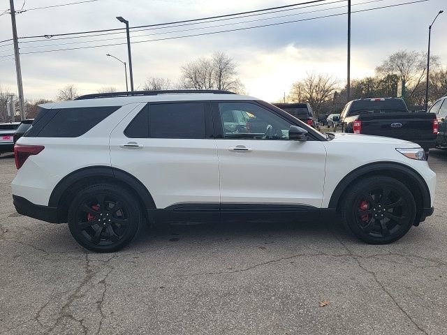 Used 2021 Ford Explorer ST w/ ST Street Pack image 25