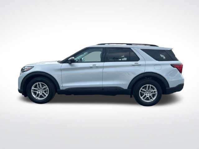New 2026 Ford Explorer Active w/ Active Comfort Package RWD image 2