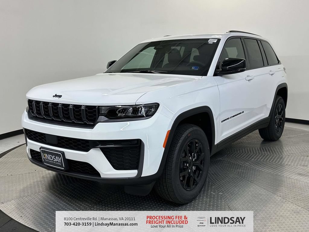 New 2026 Jeep Grand Cherokee Altitude AWD/4WD image 4