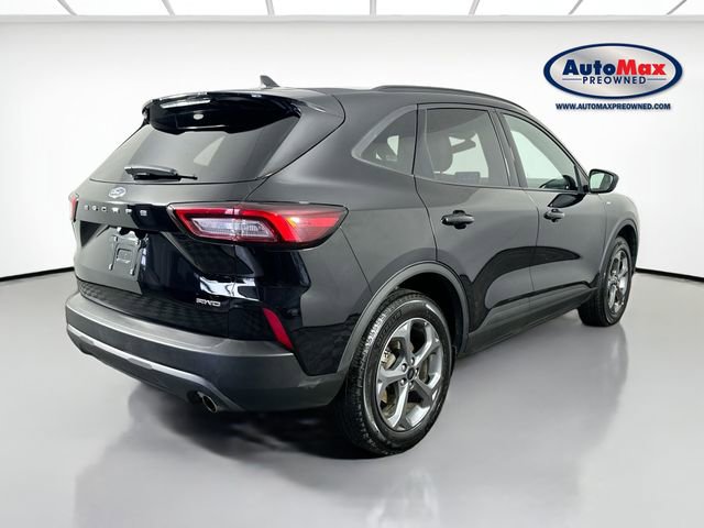 Used 2025 Ford Escape ST-Line image 2