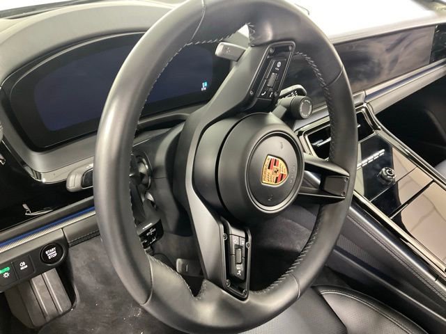 Used 2024 Porsche Panamera 4 image 24