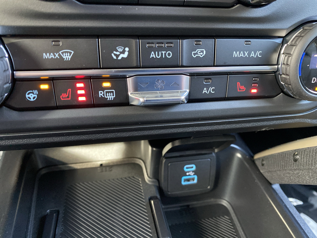 New 2025 Ford Bronco Badlands AWD/4WD image 8