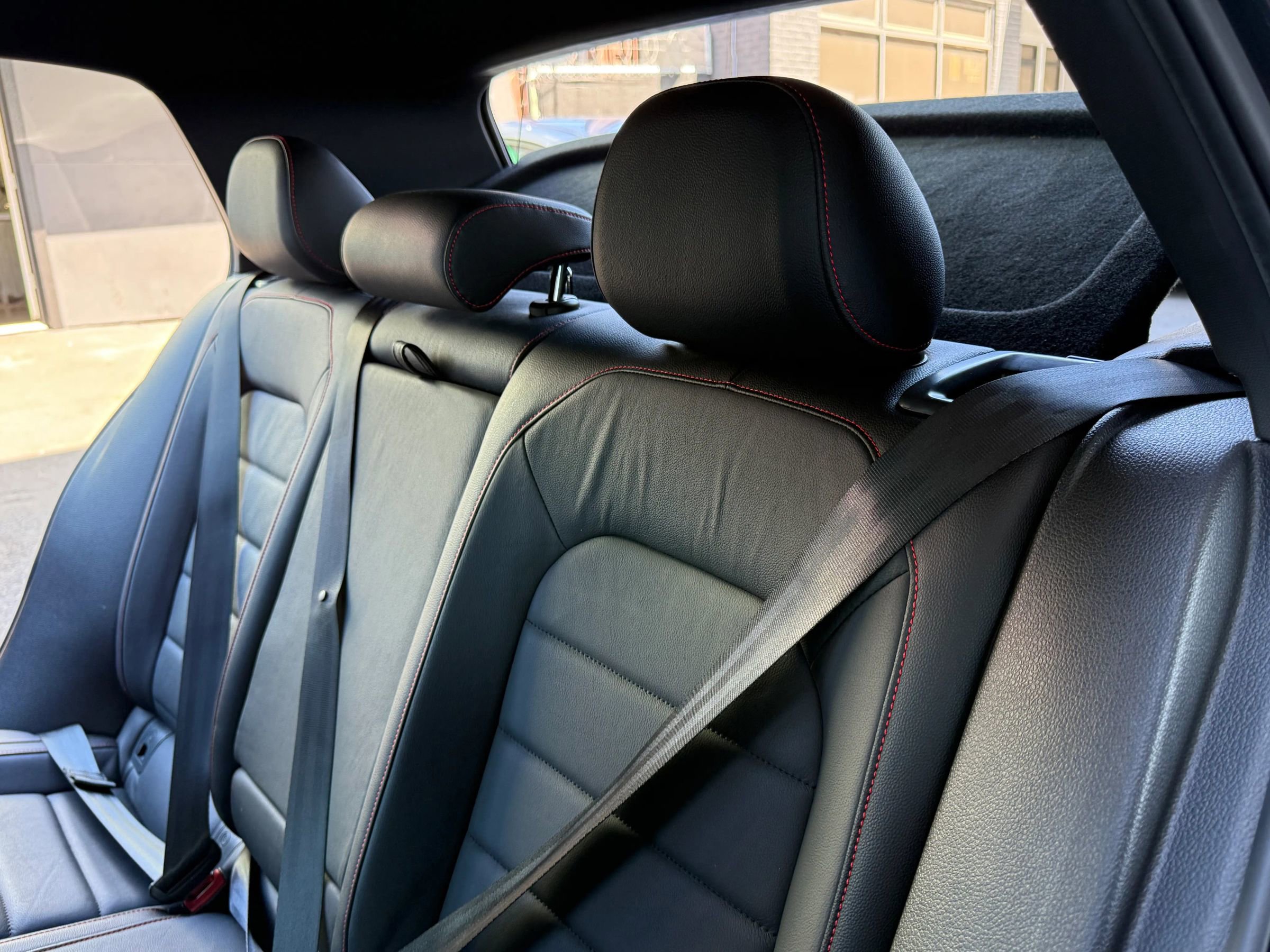 Used 2017 Volkswagen GTI SE image 16