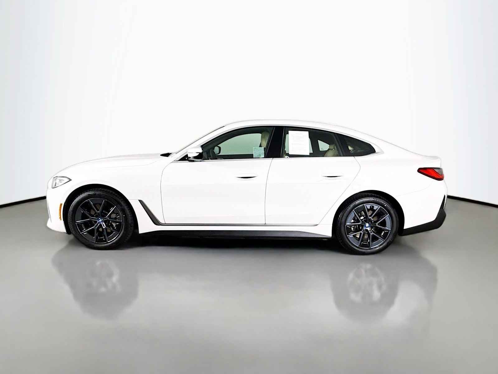 Certified 2024 BMW i4 eDrive35 w/ Convenience Package image 4