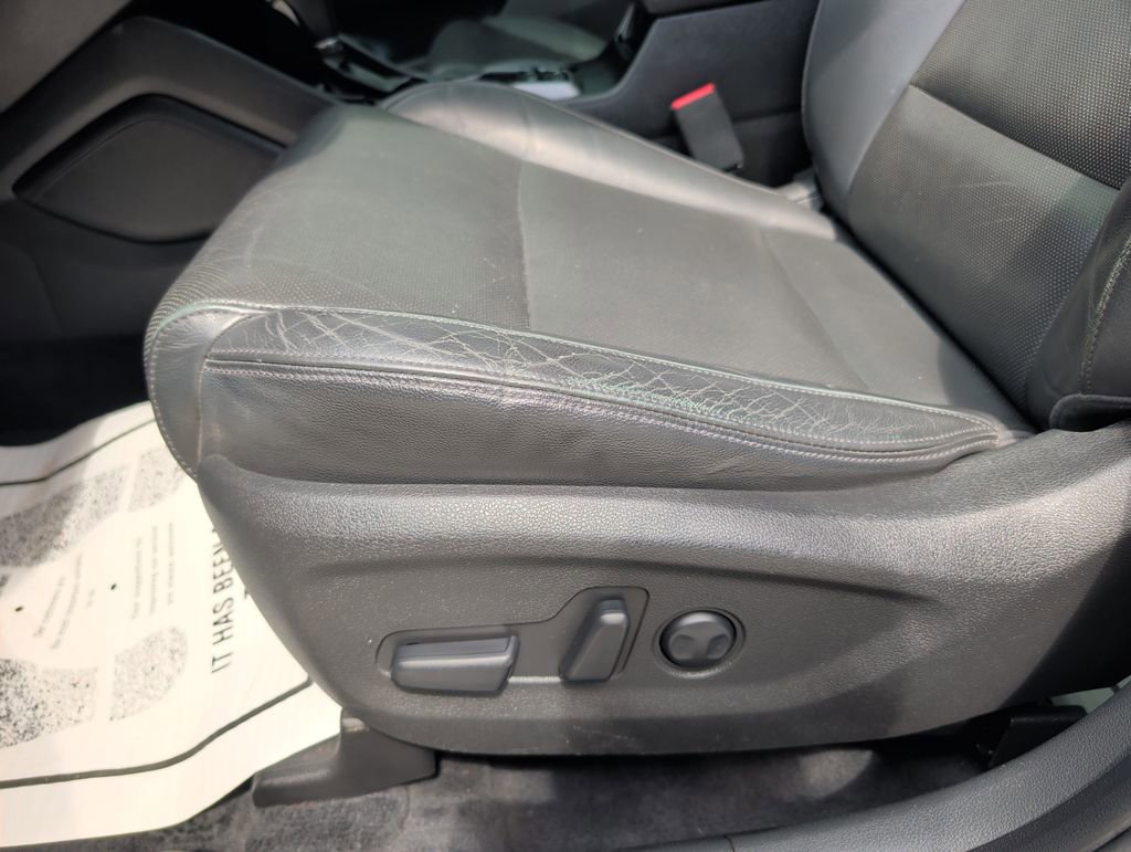 Used 2016 Hyundai Tucson Limited w/ Option Group 03 AWD/4WD image 9