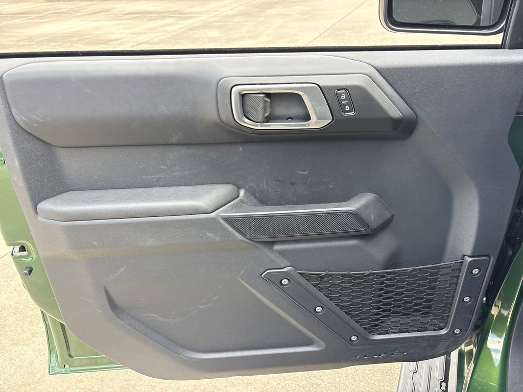 Used 2025 Ford Bronco Outer Banks AWD/4WD image 15
