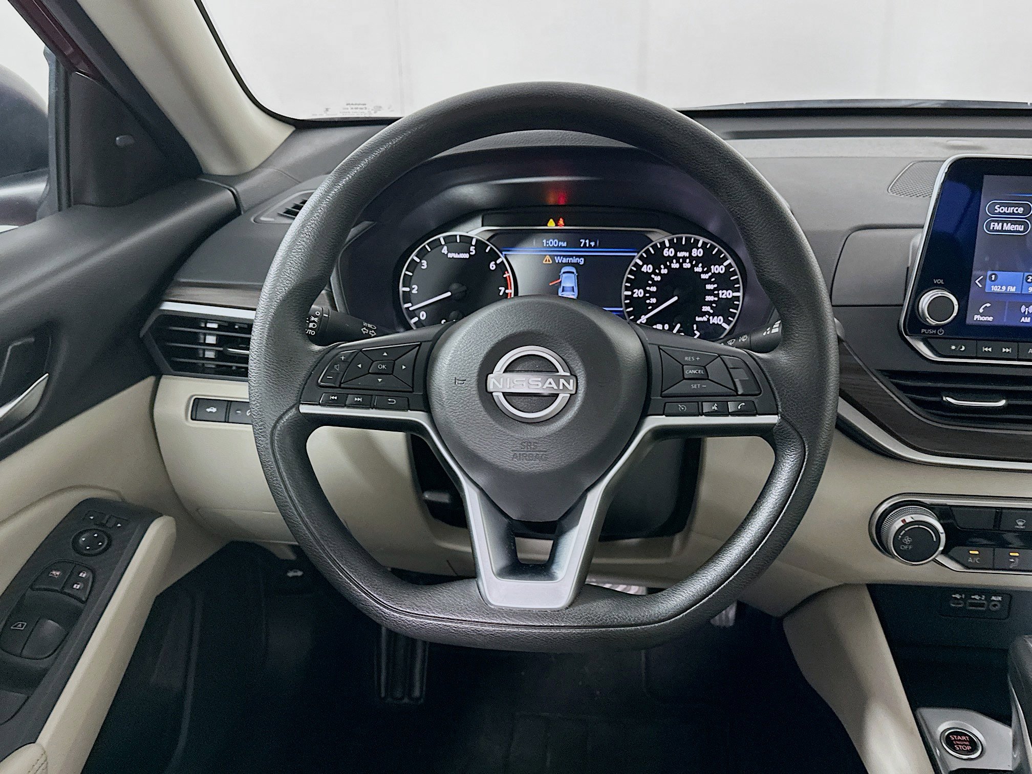 Used 2024 Nissan Altima 2.5 SV image 17