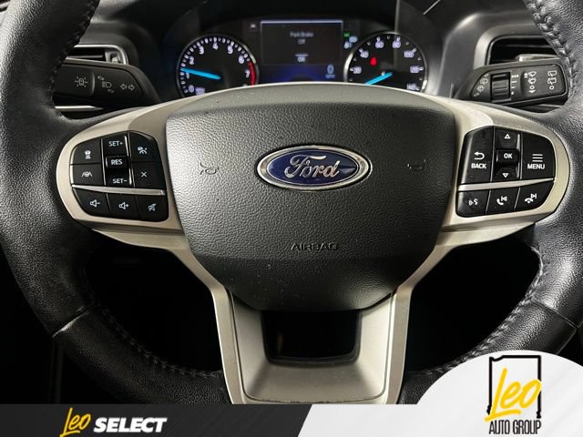 Used 2023 Ford Explorer XLT w/ Equipment Group 202A AWD/4WD image 13