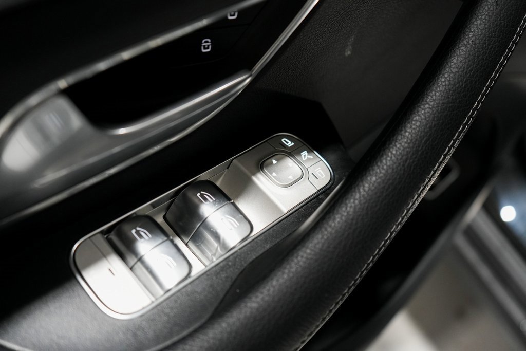 Used 2024 Mercedes-Benz GLS 450 4MATIC image 30