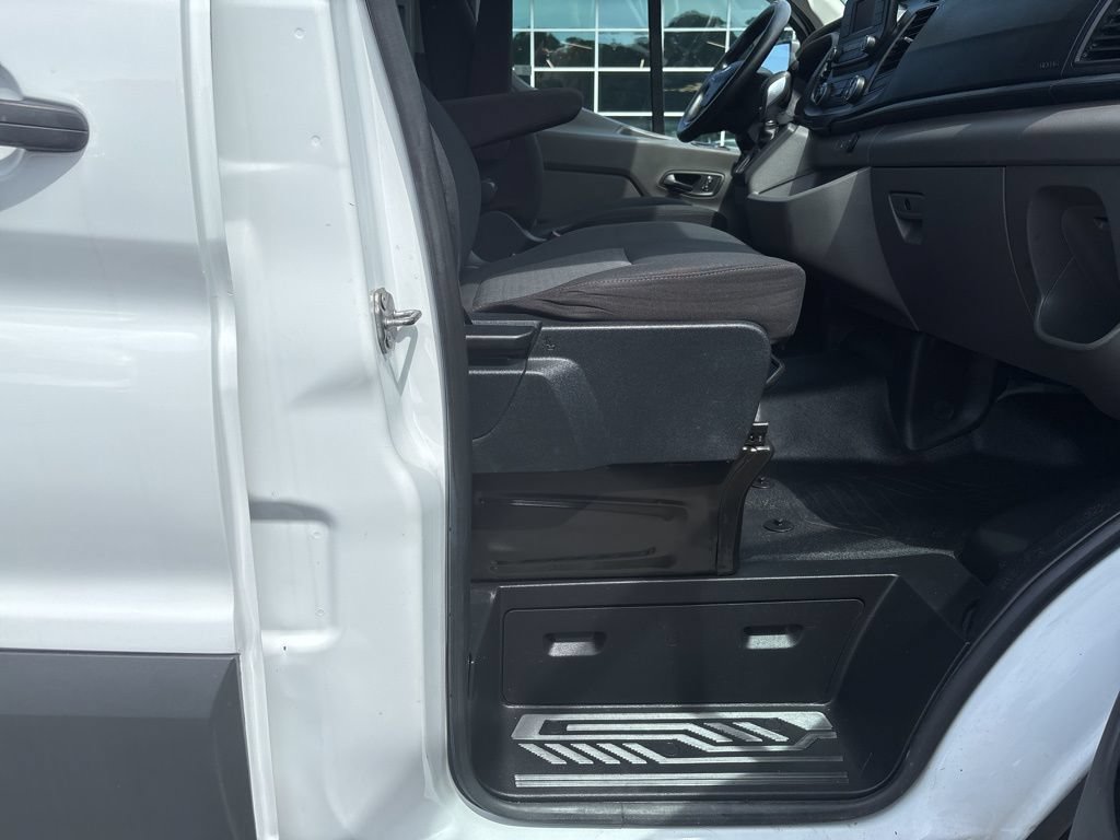 Used 2024 Ford Transit 150 Low Roof RWD image 27