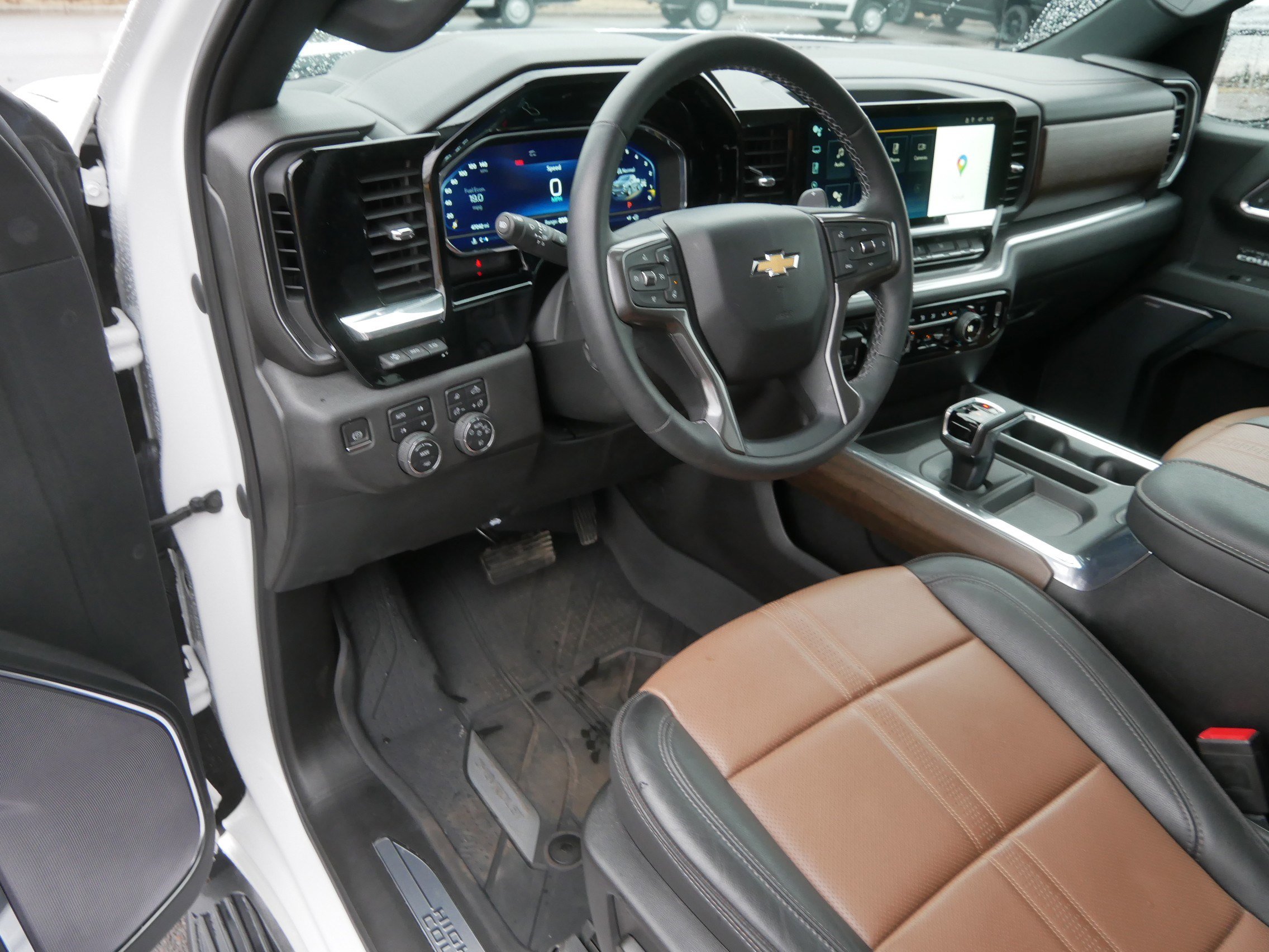 Used 2023 Chevrolet Silverado 1500 High Country w/ High Country Premium Package image 20