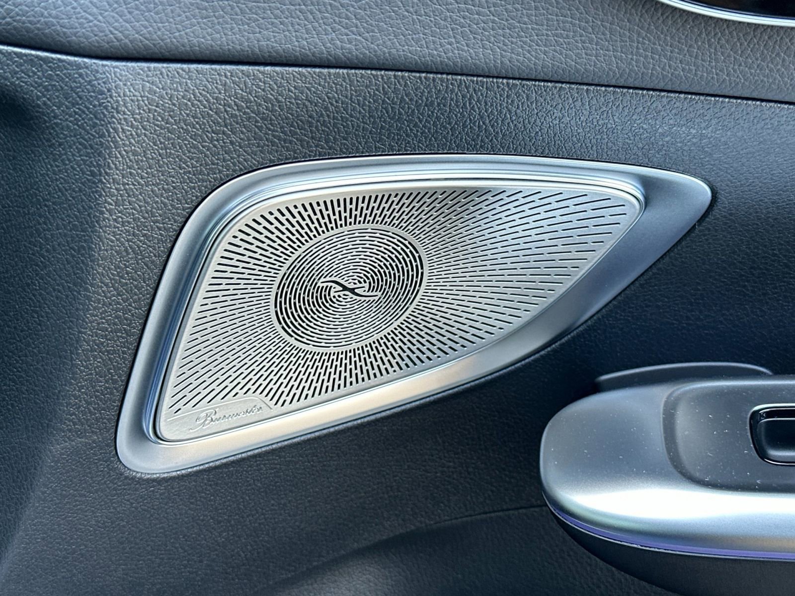 New 2025 Mercedes-Benz C 300 4MATIC Sedan image 19