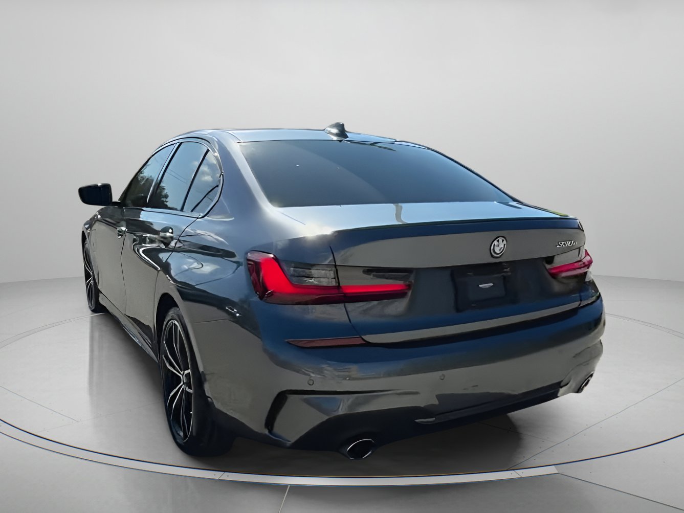 Used 2022 BMW 330e w/ M Sport Package image 22