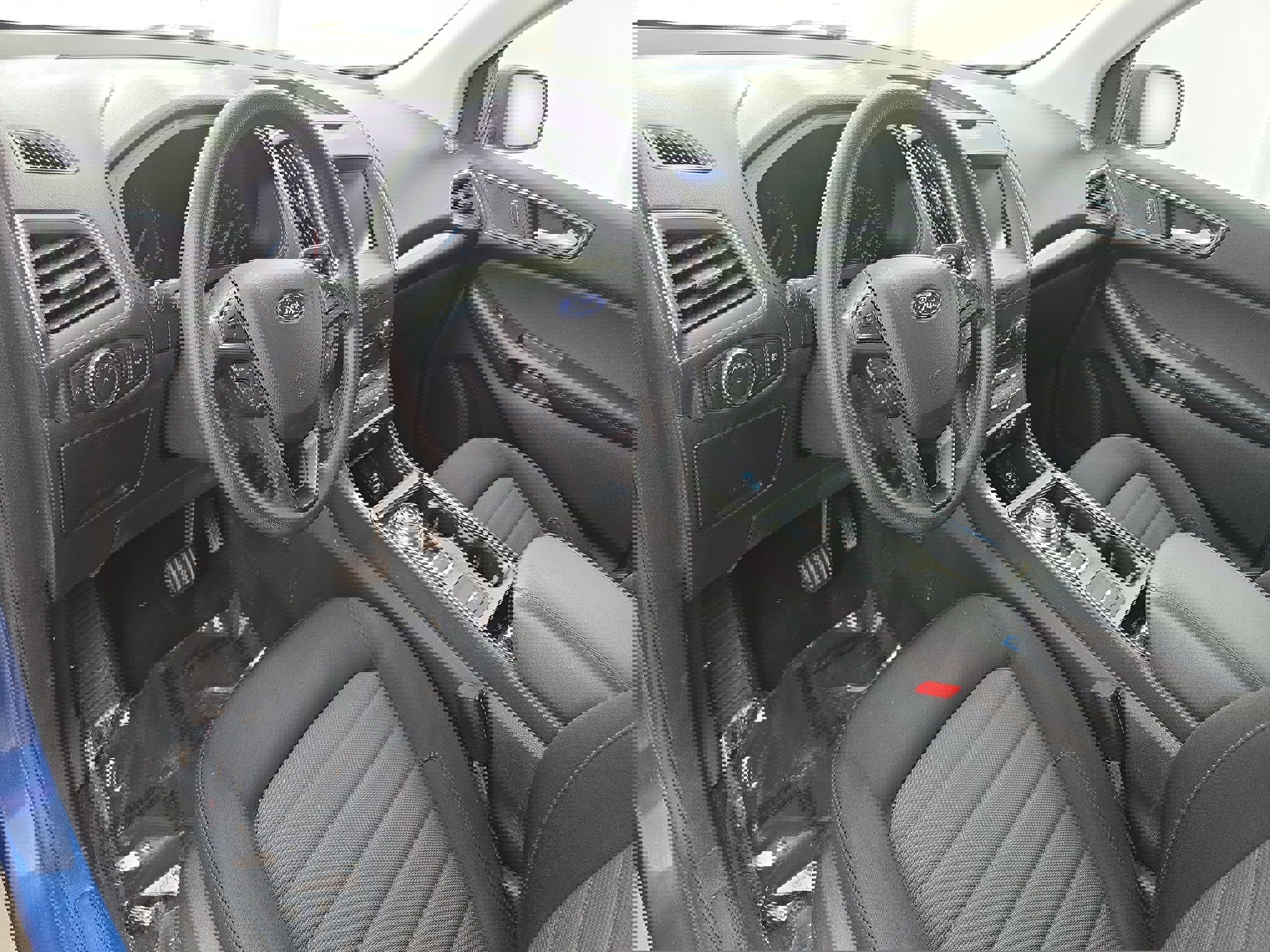 Used 2020 Ford Edge SE image 15