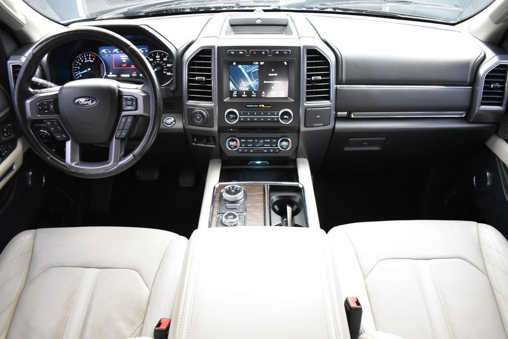 Used 2018 Ford Expedition Platinum AWD/4WD image 16