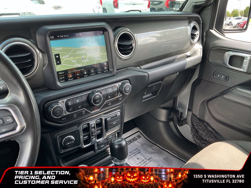 Used 2023 Jeep Wrangler Unlimited Sahara w/ Cold Weather Group AWD/4WD image 38