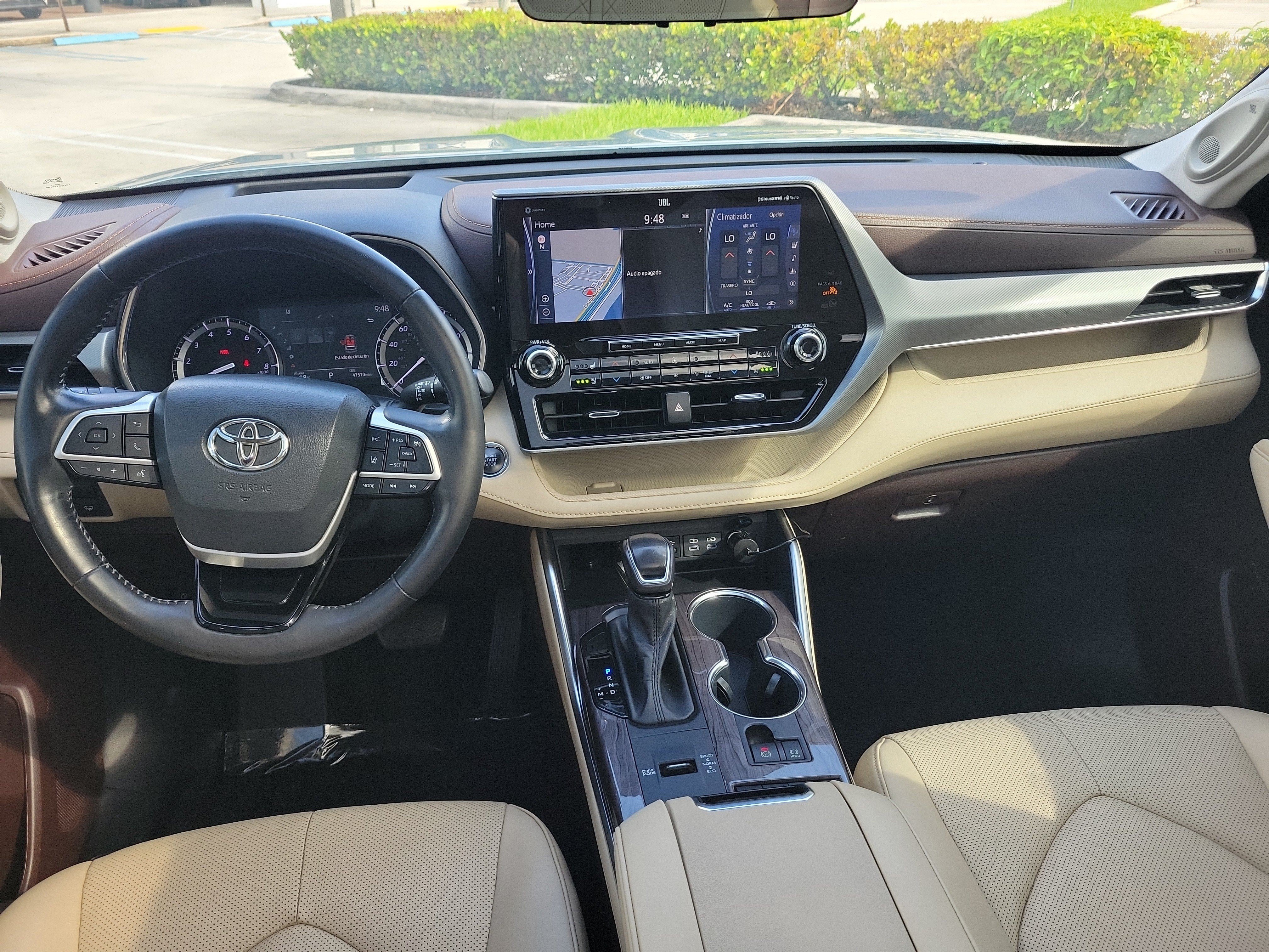 Used 2022 Toyota Highlander Platinum FWD image 18