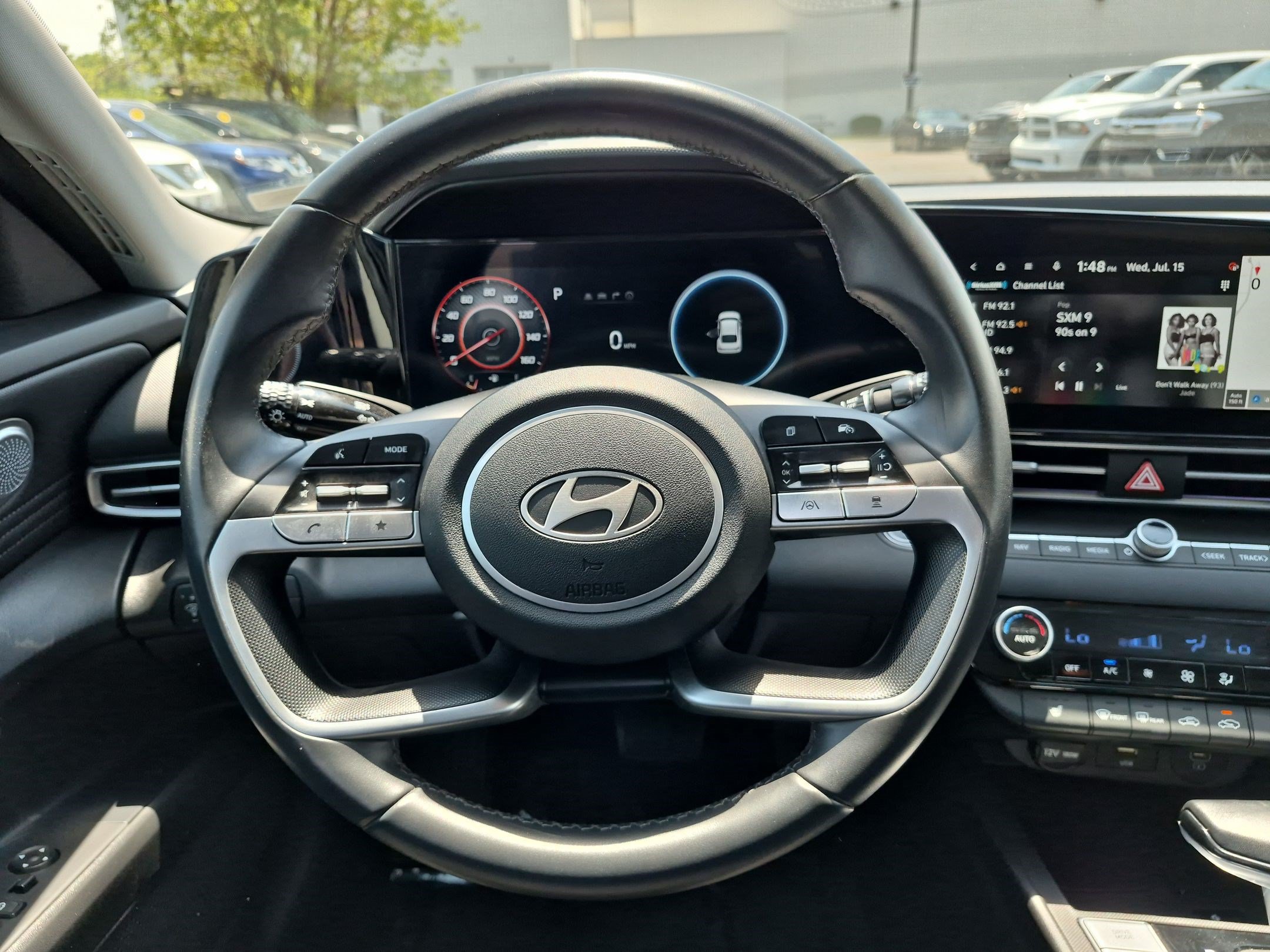 Certified 2025 Hyundai Elantra SEL FWD image 16