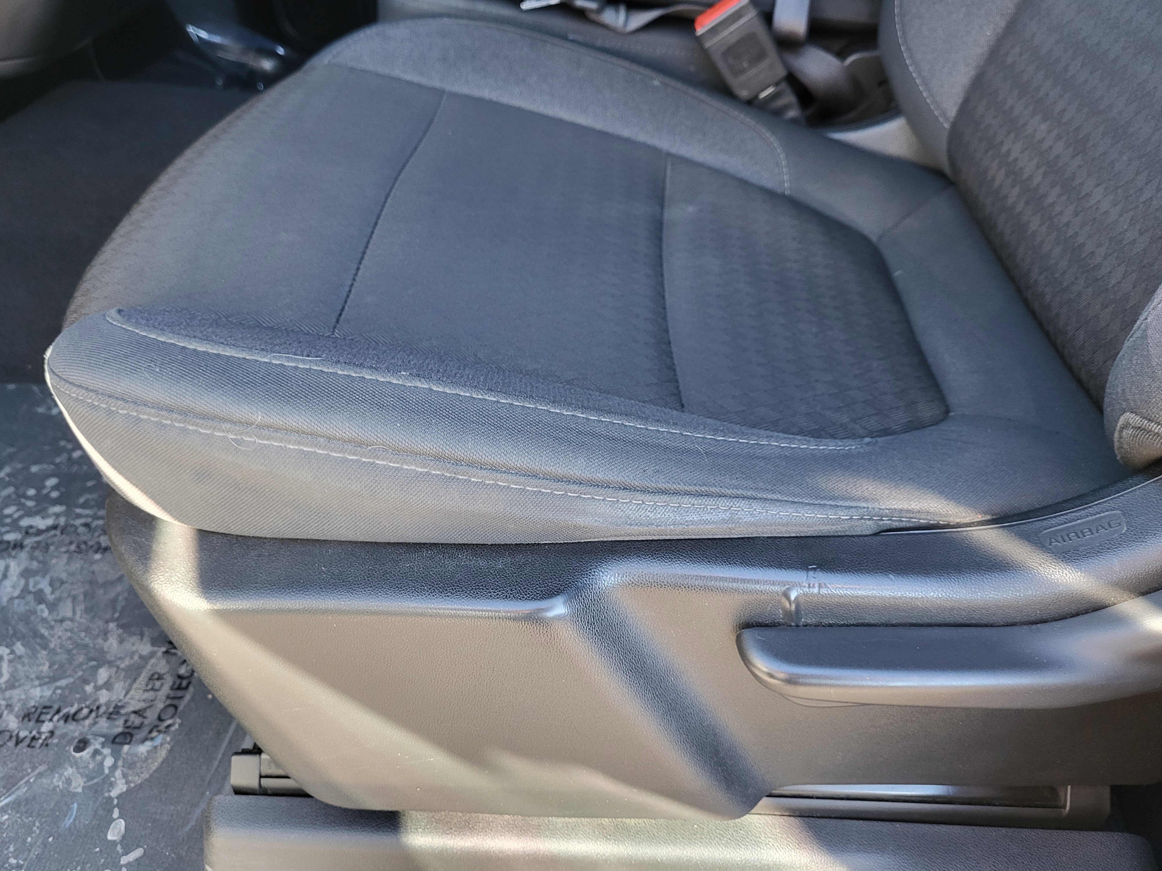 Used 2020 Chevrolet Silverado 1500 LT image 22