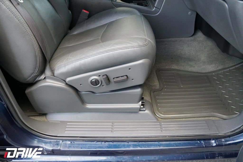 Used 2007 GMC Sierra 3500 SLT w/ Skid Plate Package image 38