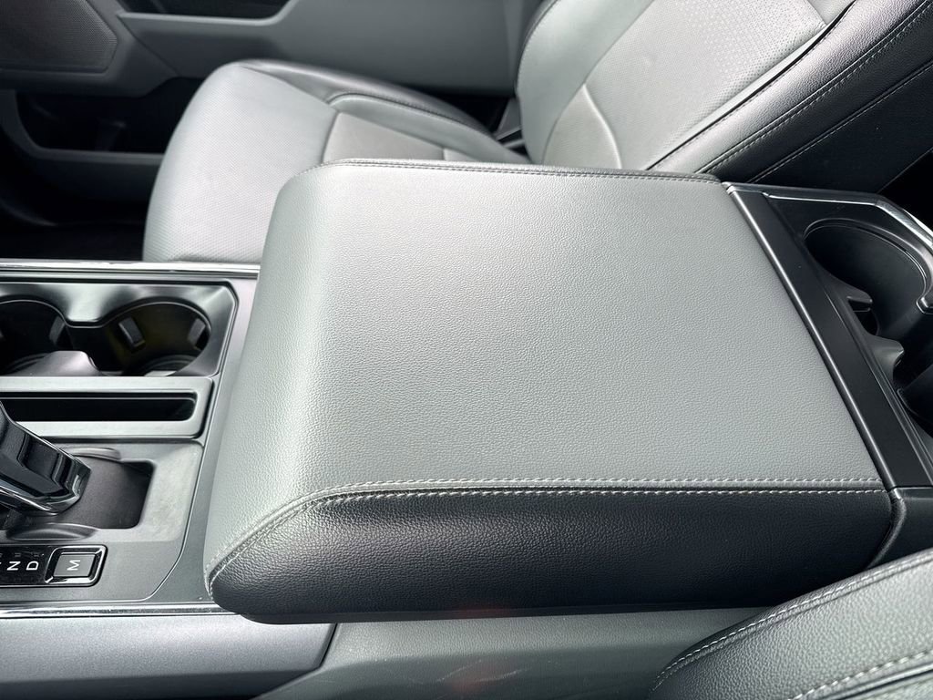 Used 2023 Ford F150 Lariat w/ Trailer Tow Package image 21