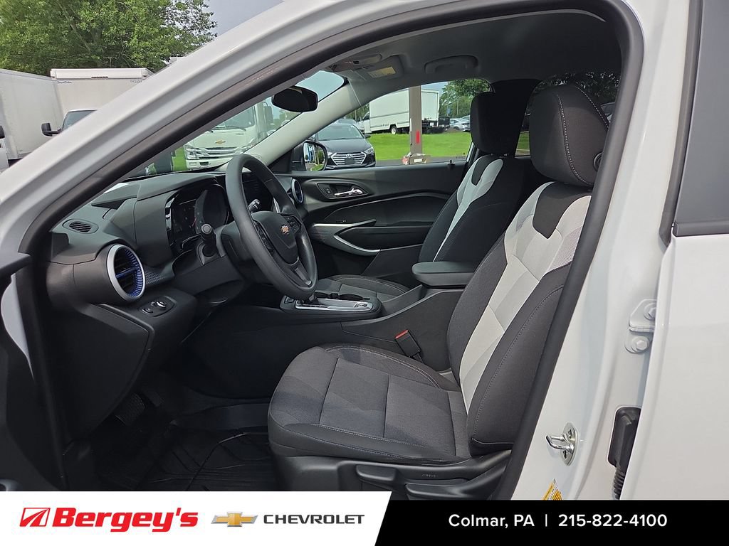 Certified 2024 Chevrolet Trax LS FWD image 16