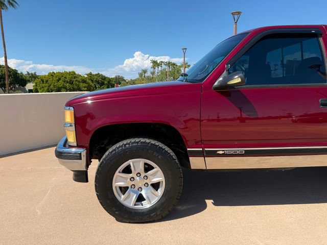 Used 1995 Chevrolet Silverado 1500 4x4 Regular Cab image 16
