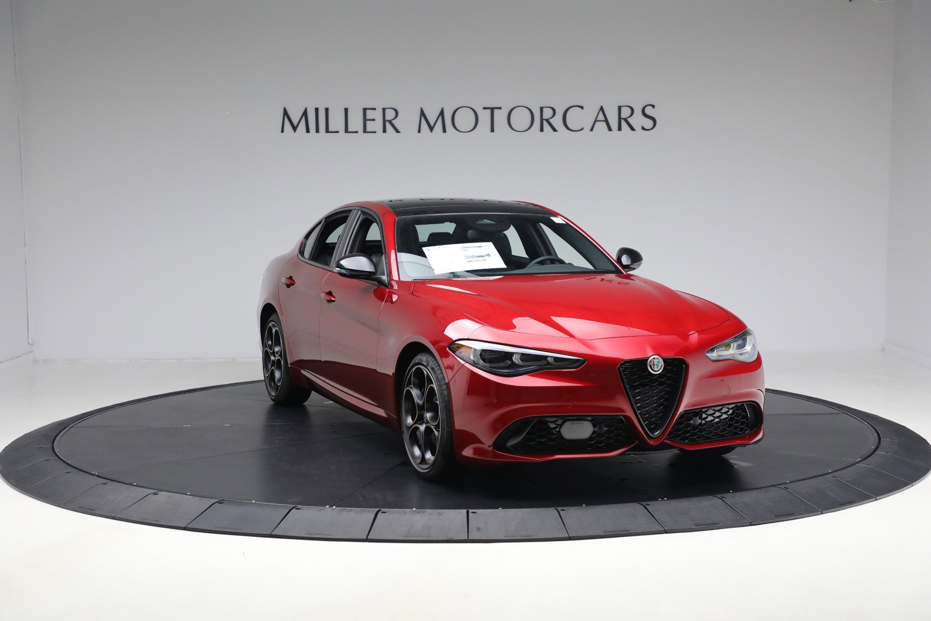 New 2025 Alfa Romeo Giulia AWD w/ Driving Assist Package image 11