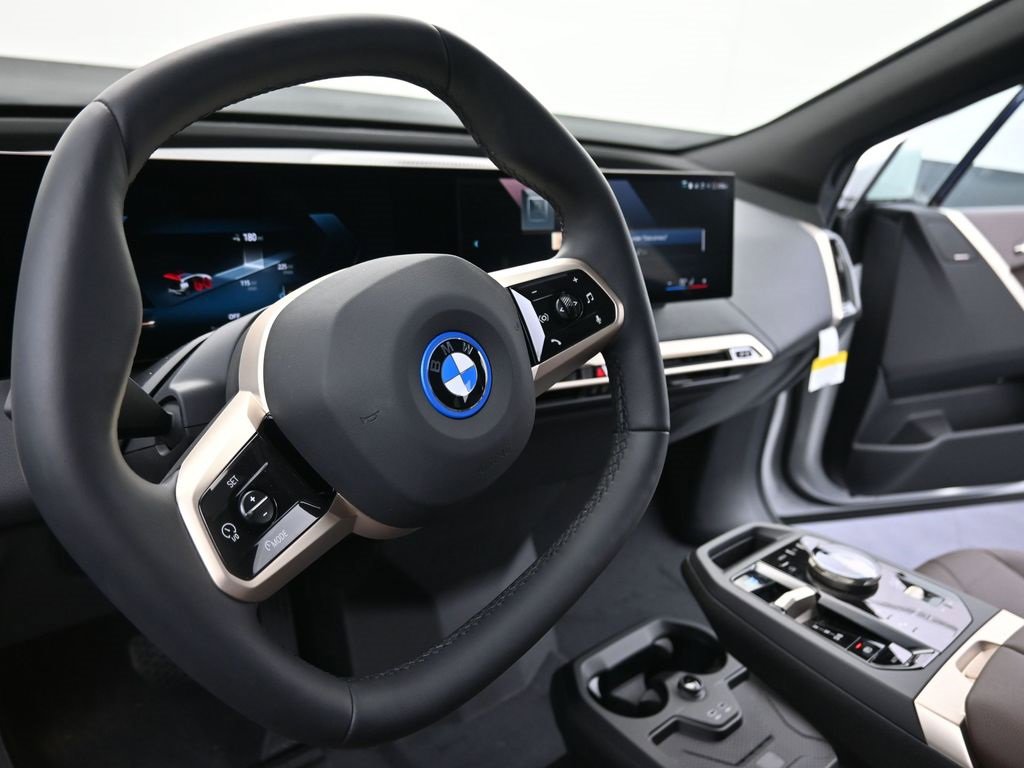 New 2025 BMW iX xDrive50 image 11