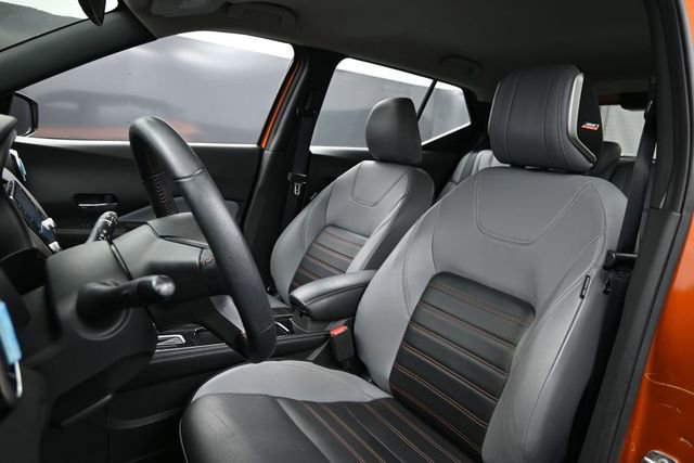 Used 2022 Nissan Kicks SR w/ Premium Package FWD image 10