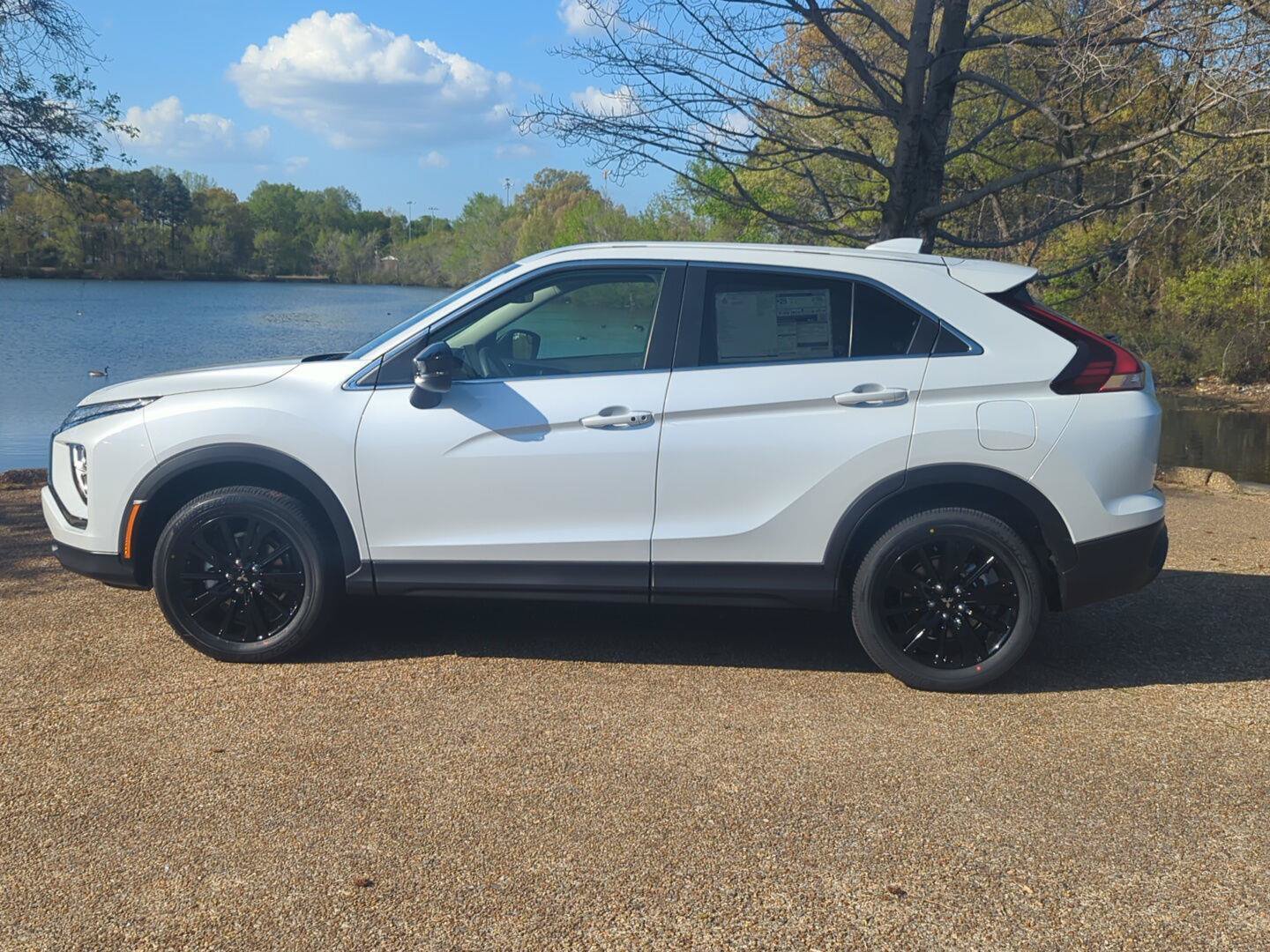 New 2026 Mitsubishi Eclipse Cross LE AWD/4WD image 9