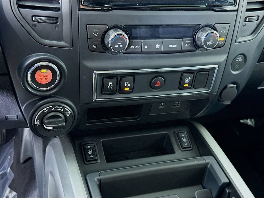 Certified 2024 Nissan Titan SV w/ SV Convenience Package AWD/4WD image 7