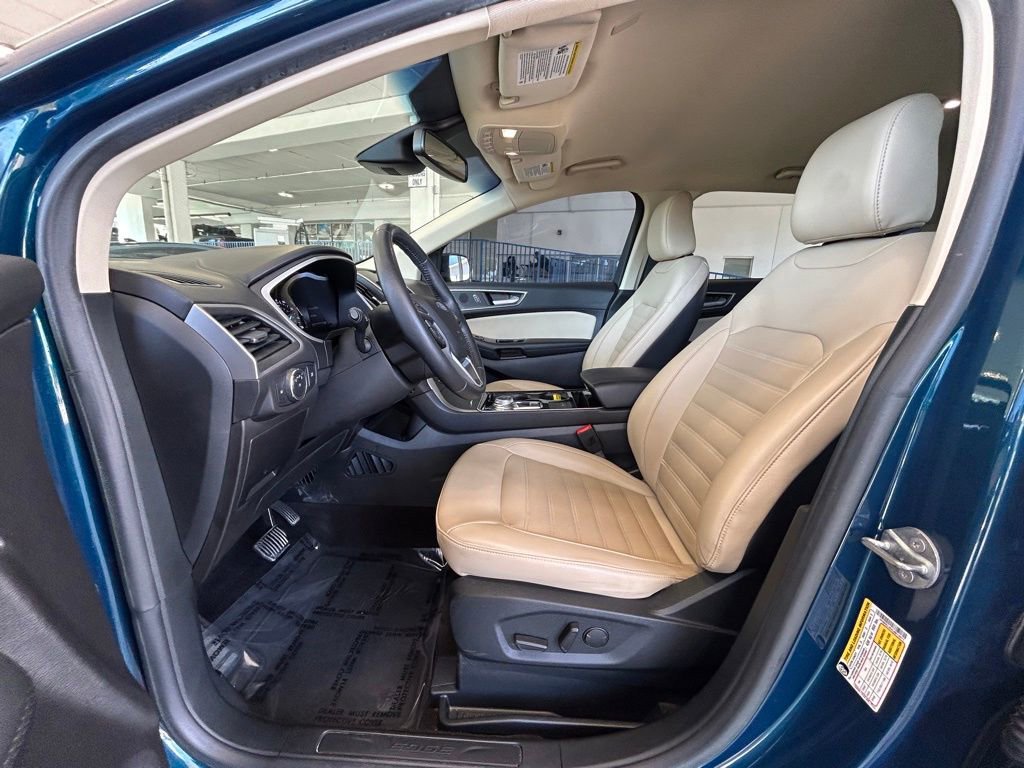 Used 2020 Ford Edge SEL w/ Cold Weather Package FWD image 10