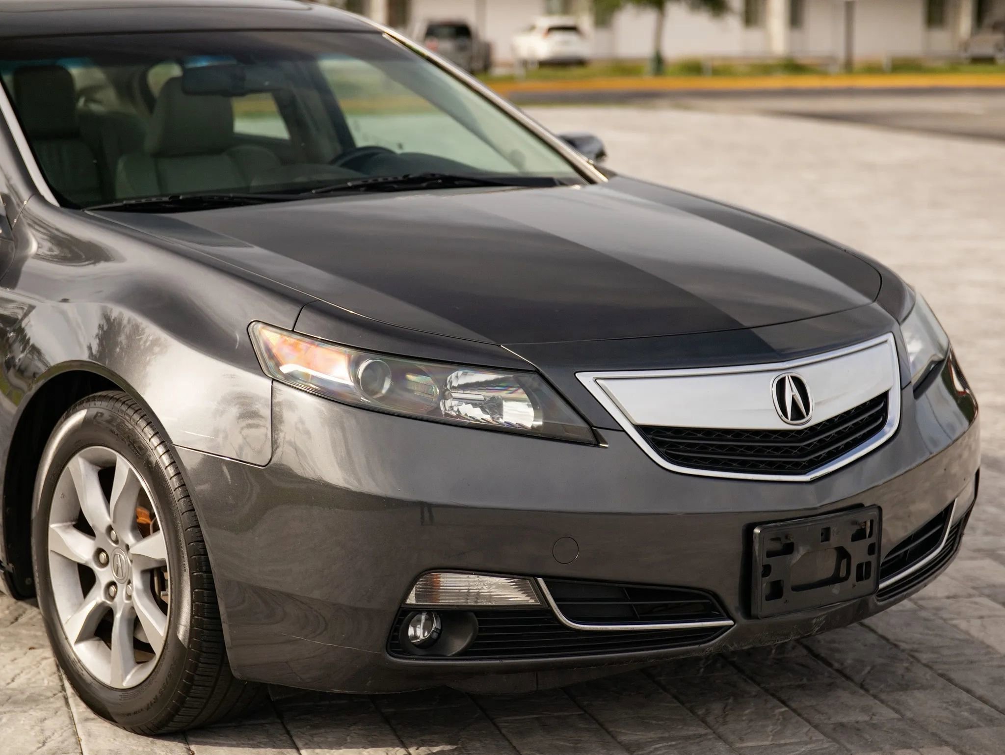 Used 2012 Acura TL image 4