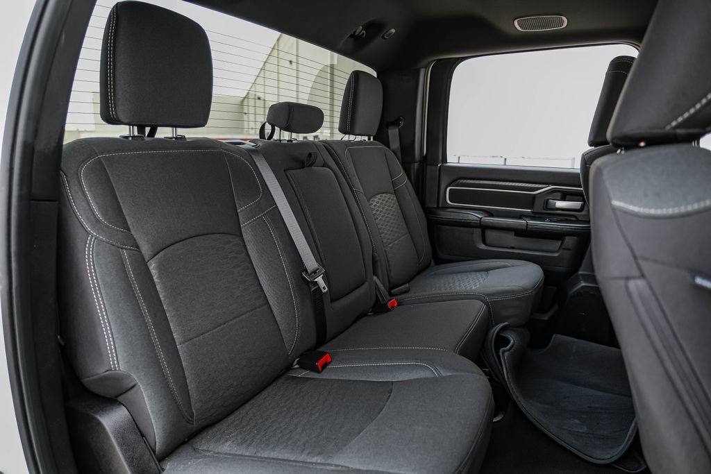 Used 2025 RAM 2500 Big Horn AWD/4WD image 35