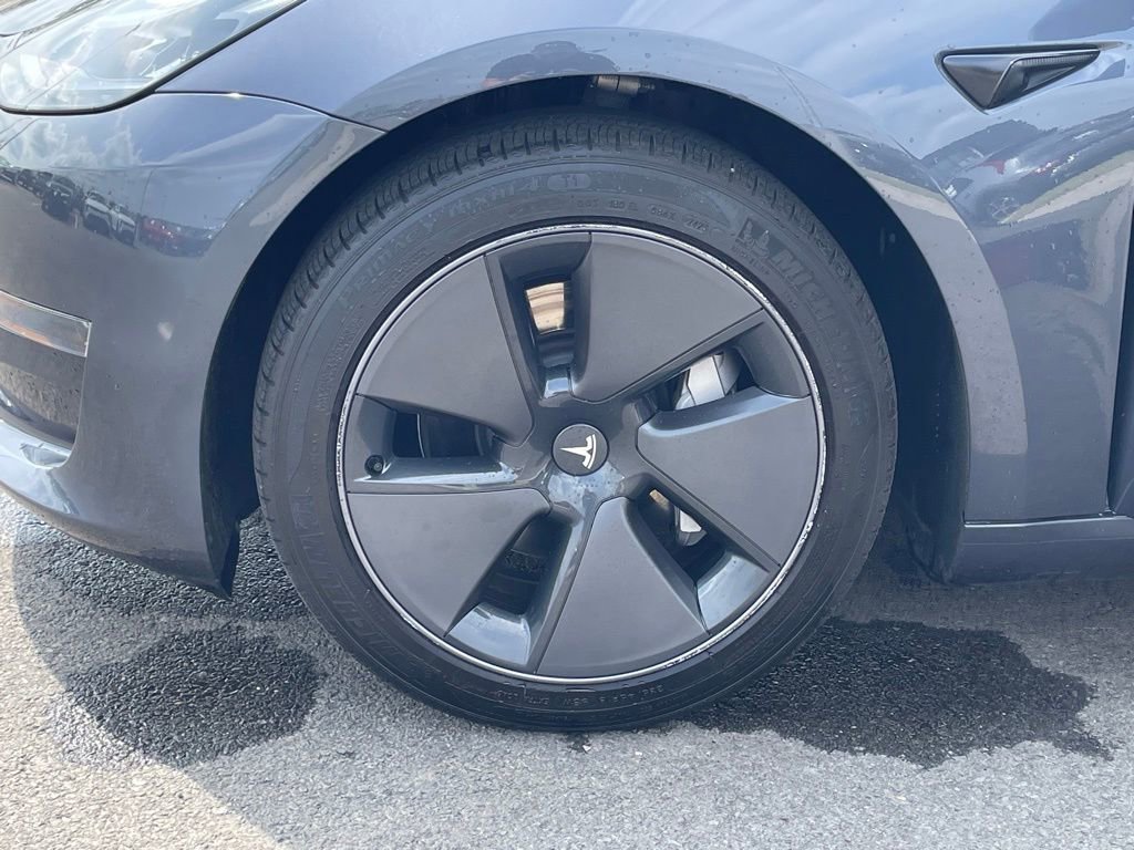 Used 2023 Tesla Model 3 Standard Range image 30