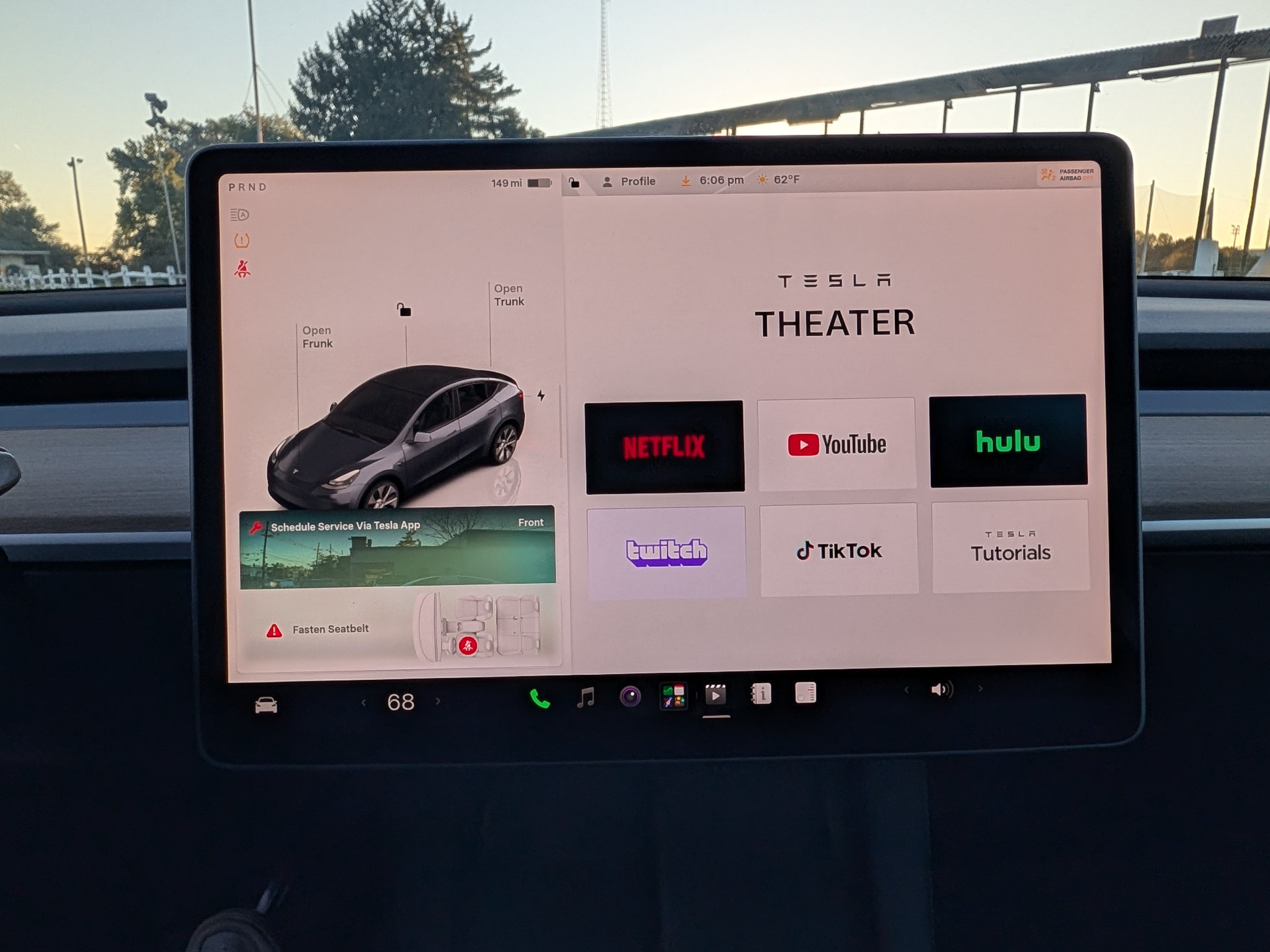 Used 2023 Tesla Model Y Long Range AWD/4WD image 26